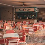 Resort Oz Hotels Sui